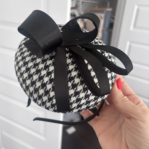 Accessories - Black and White Houndstooth Fascinator with Bow